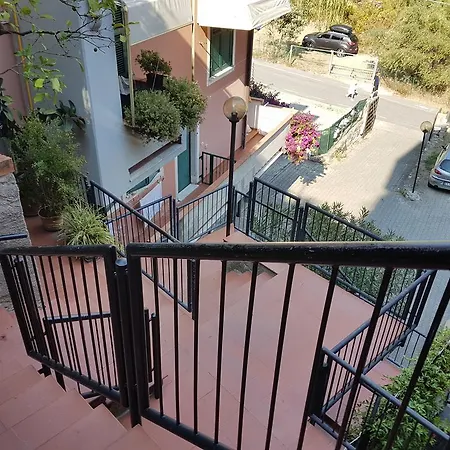 Monterosso Sea View *